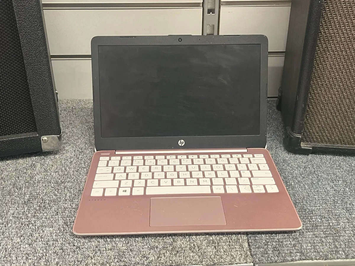 HP Stream 11 Chromebook - Image 1