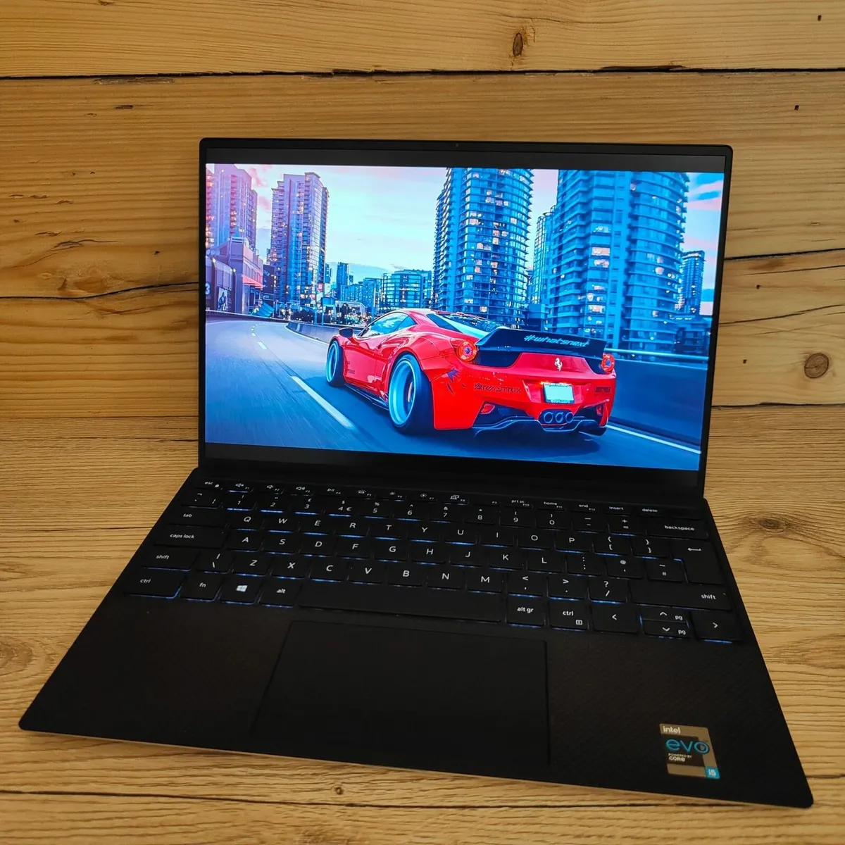 Dell XPS / Intel I5 11th Gen/ 512Gb SSD/ Like New - Image 1
