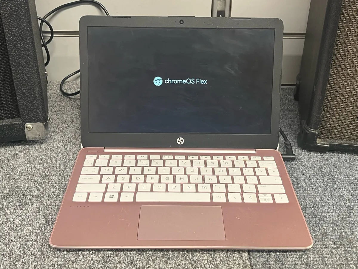 HP Stream 11 Chromebook - Image 2