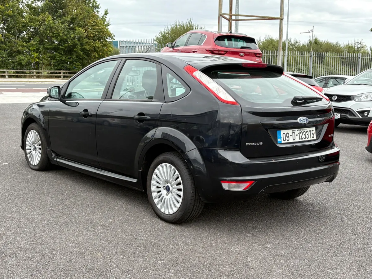 Ford Focus 2009 - Image 3