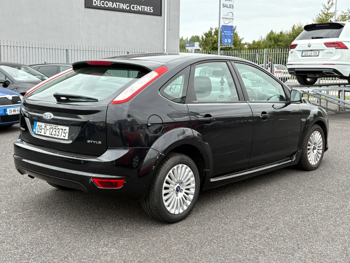 Ford Focus 2009 - Image 4