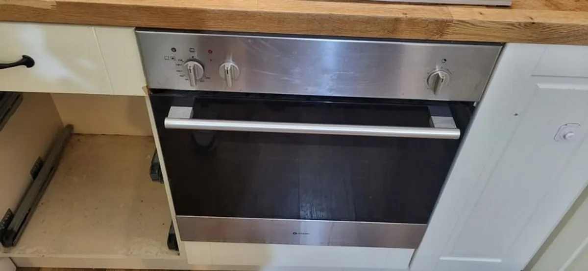 Gas Hob Oven And Hood - Ready To Go - Image 2