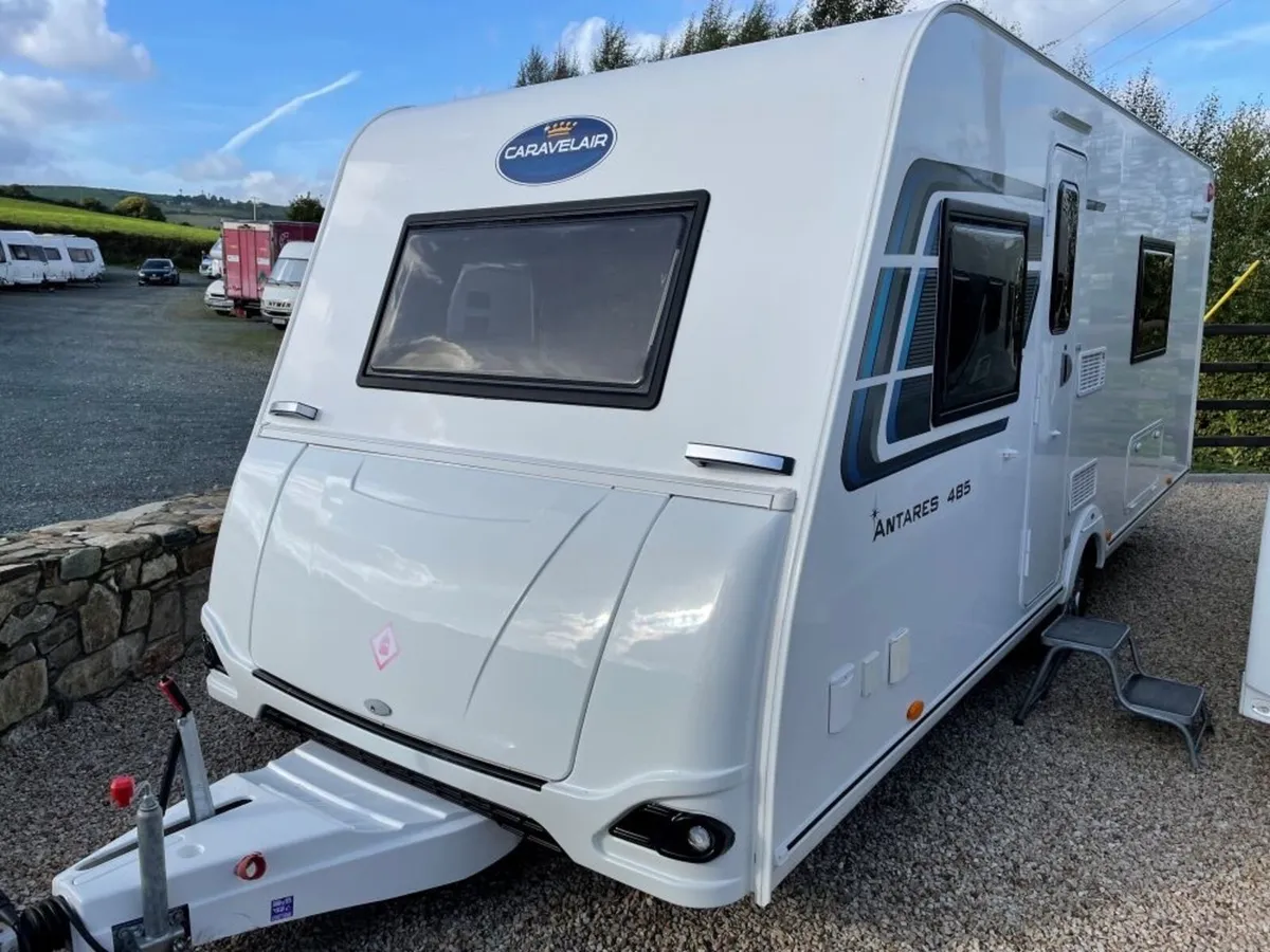 CARAVELER ANTERES 485 fixed bed - Image 1