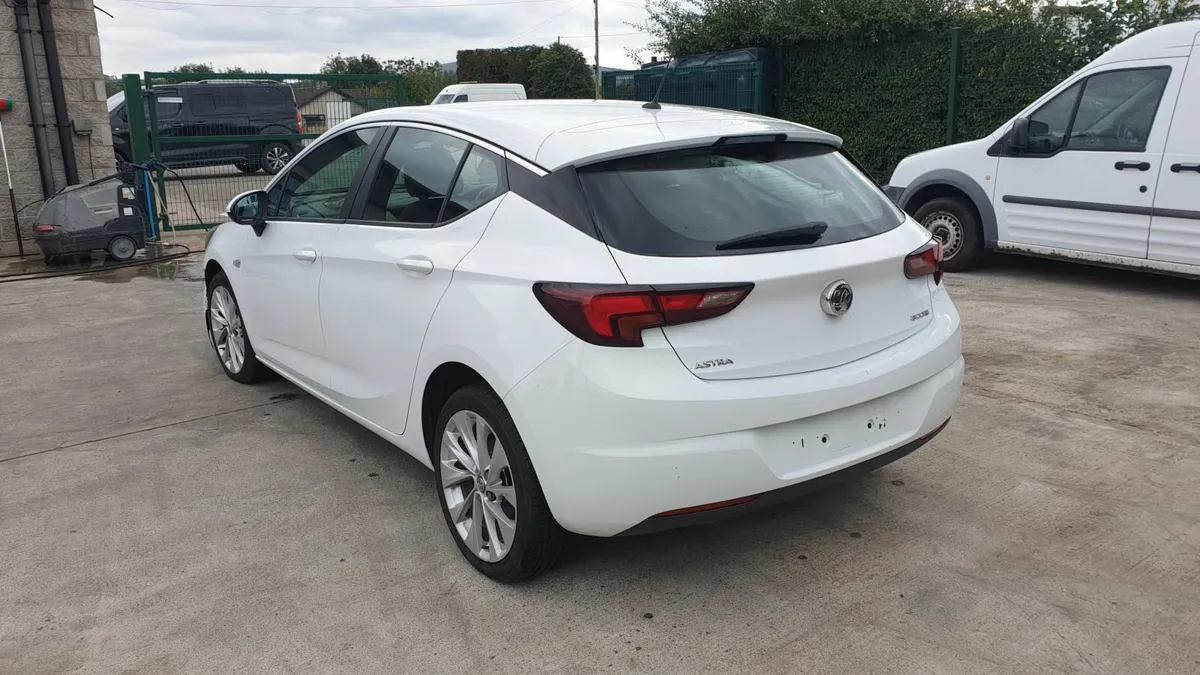*For parts* Opel Astra, 1.0 petrol 5 speed (2016) - Image 2