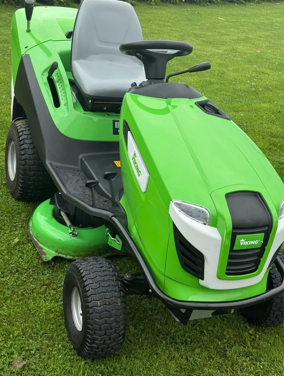1 Owner Viking Mower Spotless - Image 3