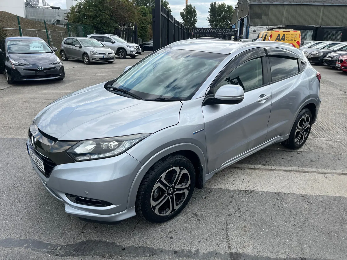 Honda Vezel 2016, 1.5 HYBRID AUTO LOW KM LEATHER - Image 3