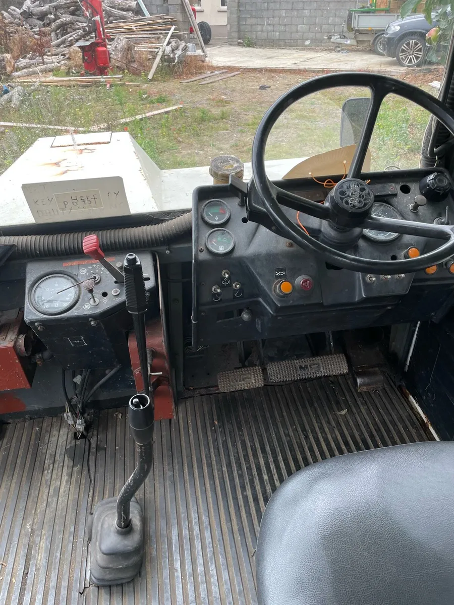 Massey Ferguson Tug - Image 4