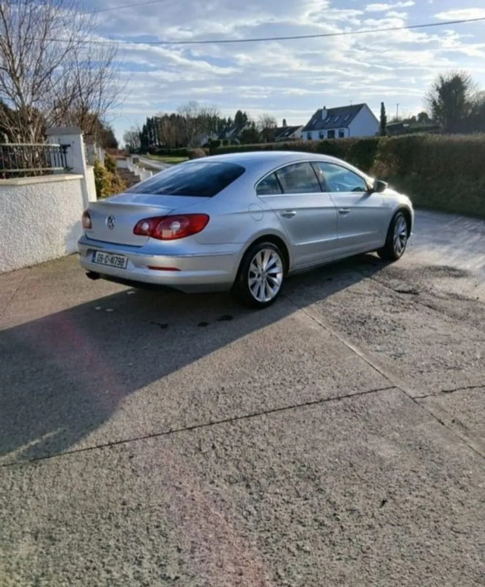 2009 Volkswagen Passat - Image 4