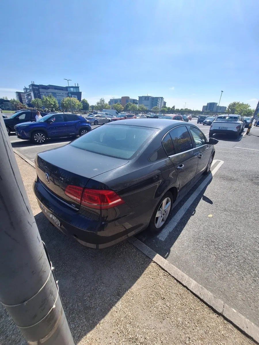 Volkswagen Passat - Image 4