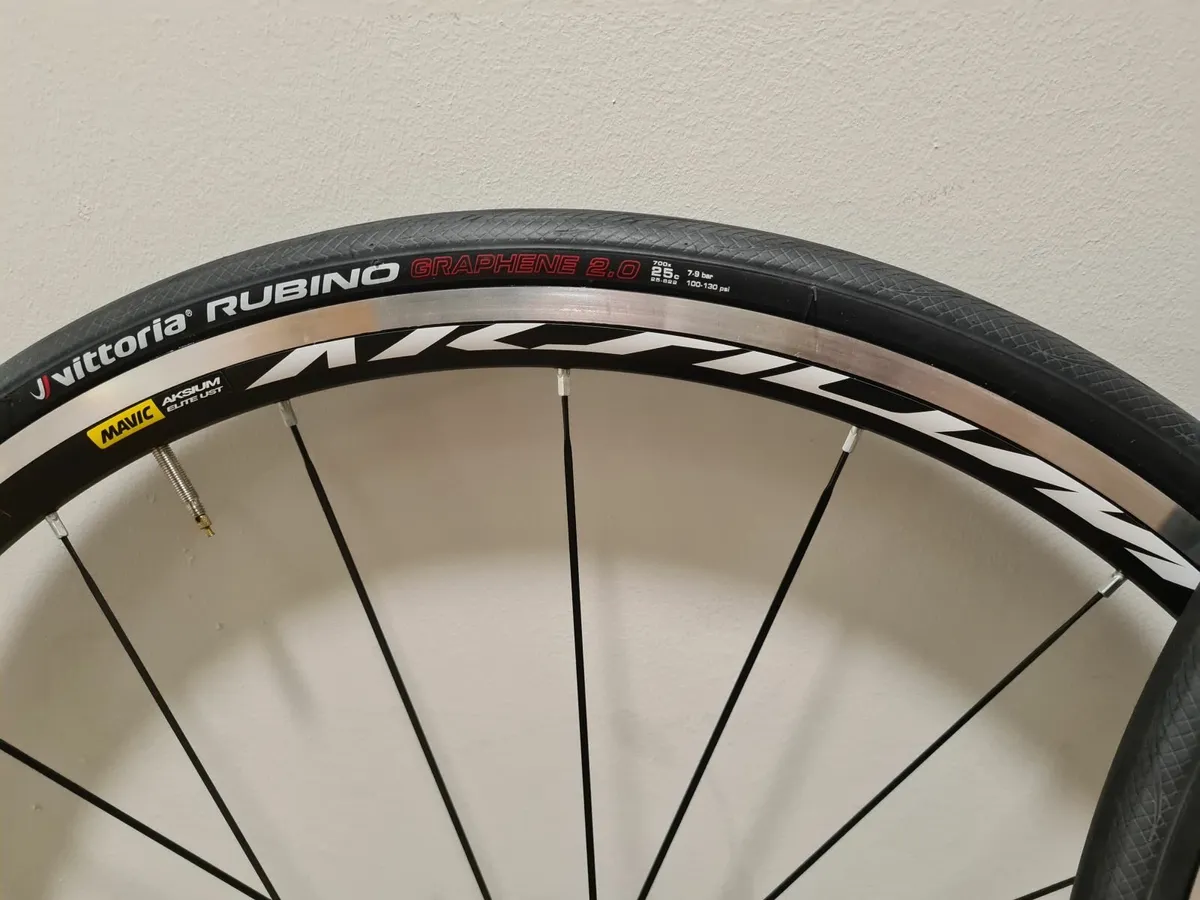 NEW Mavic Aksium Elite UST wheelset + tyres/tubes - Image 3