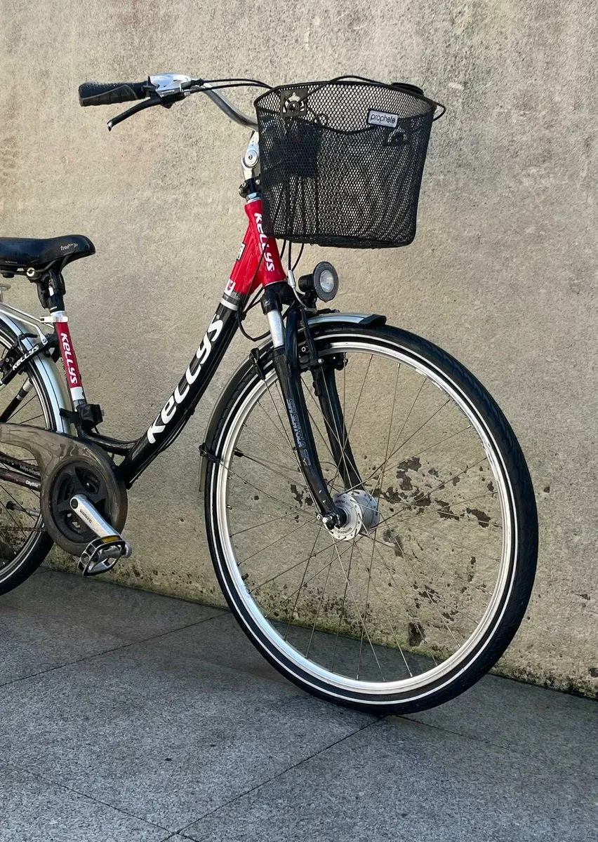BRAND NEW ladies bicycle - Image 4