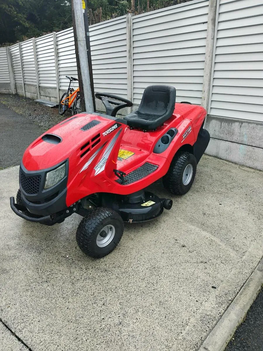 Ride on lawnmower - Image 2
