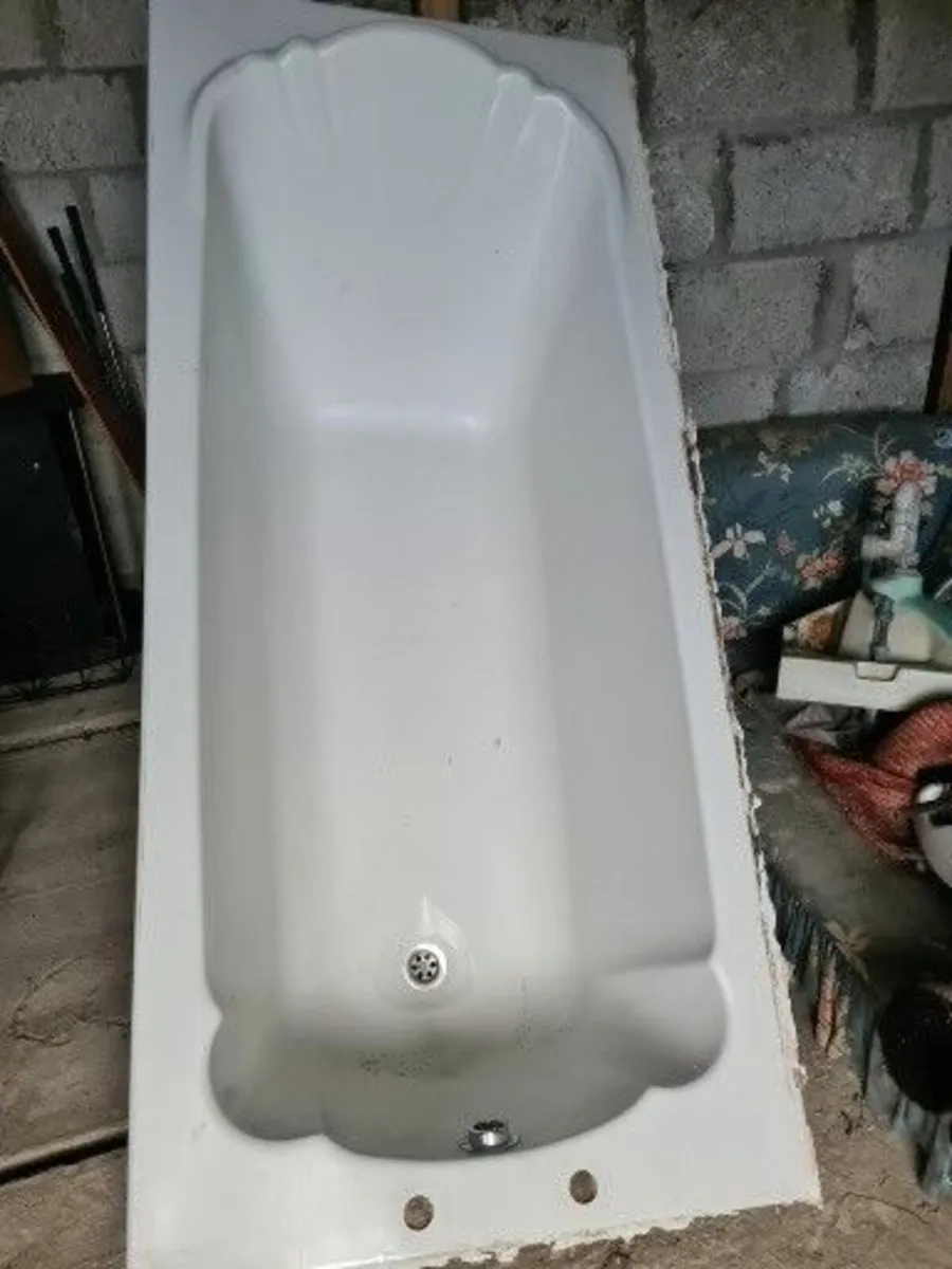 Acrylic Rectangular Straight Bath - Image 1