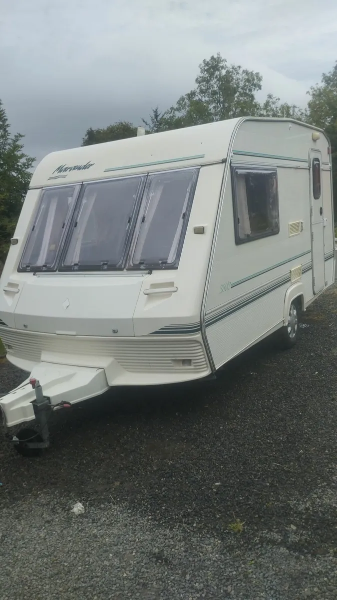 2 berth caravan - Image 1