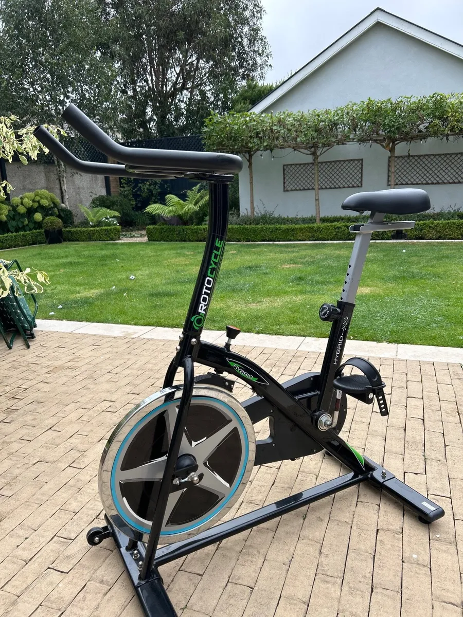 Exercise bike - Image 1