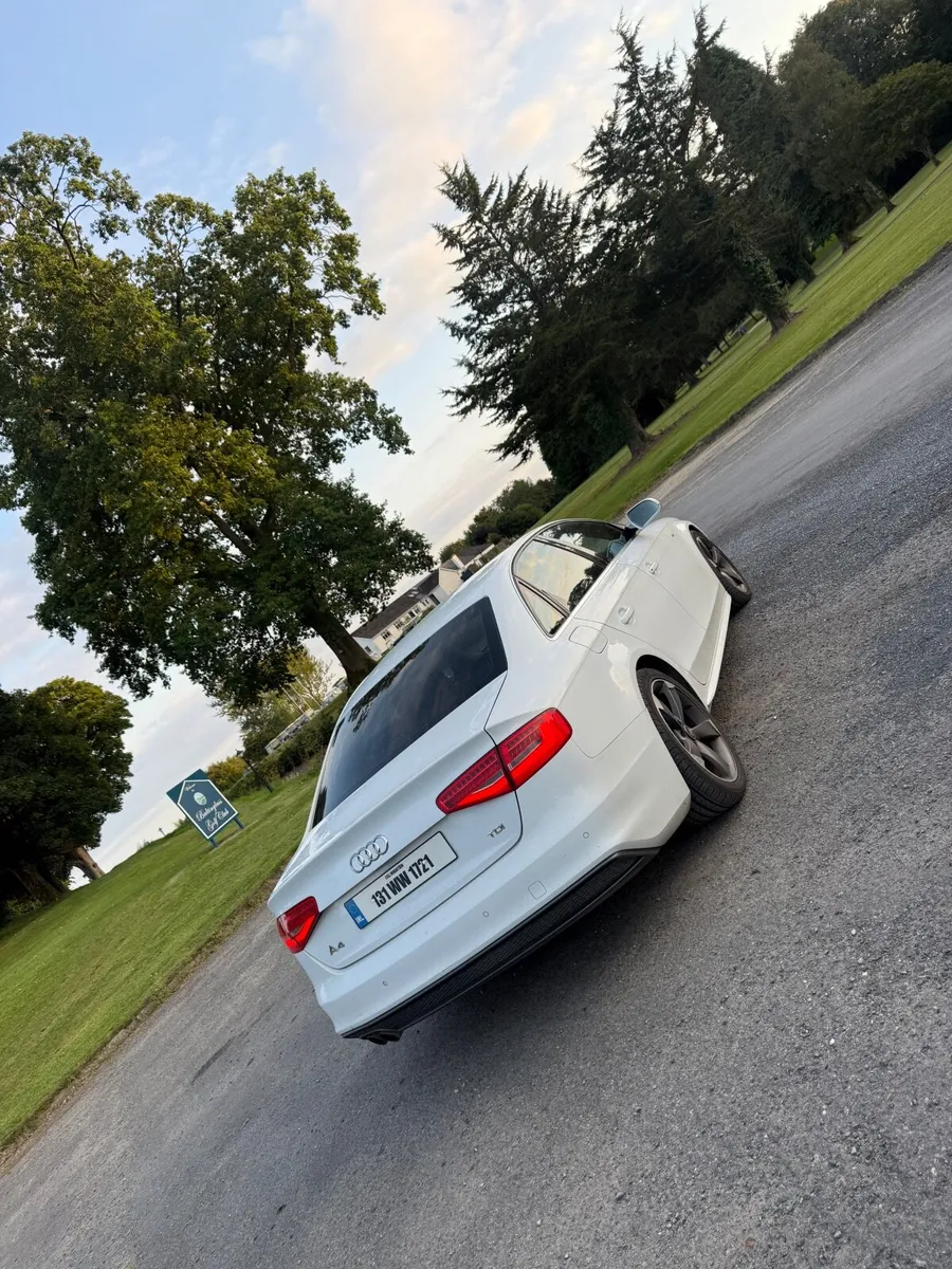 131 Audi A4 *S-LINE* - Image 3