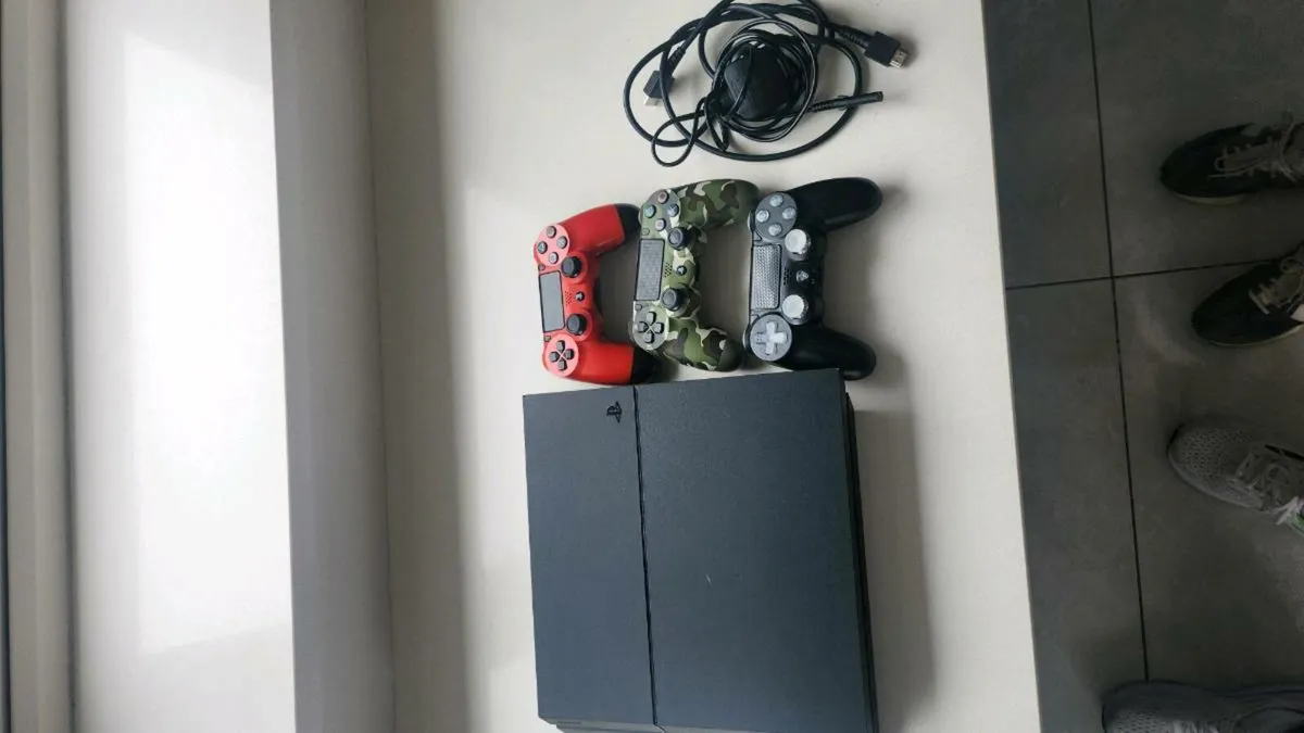 PlayStation 4 - Image 1