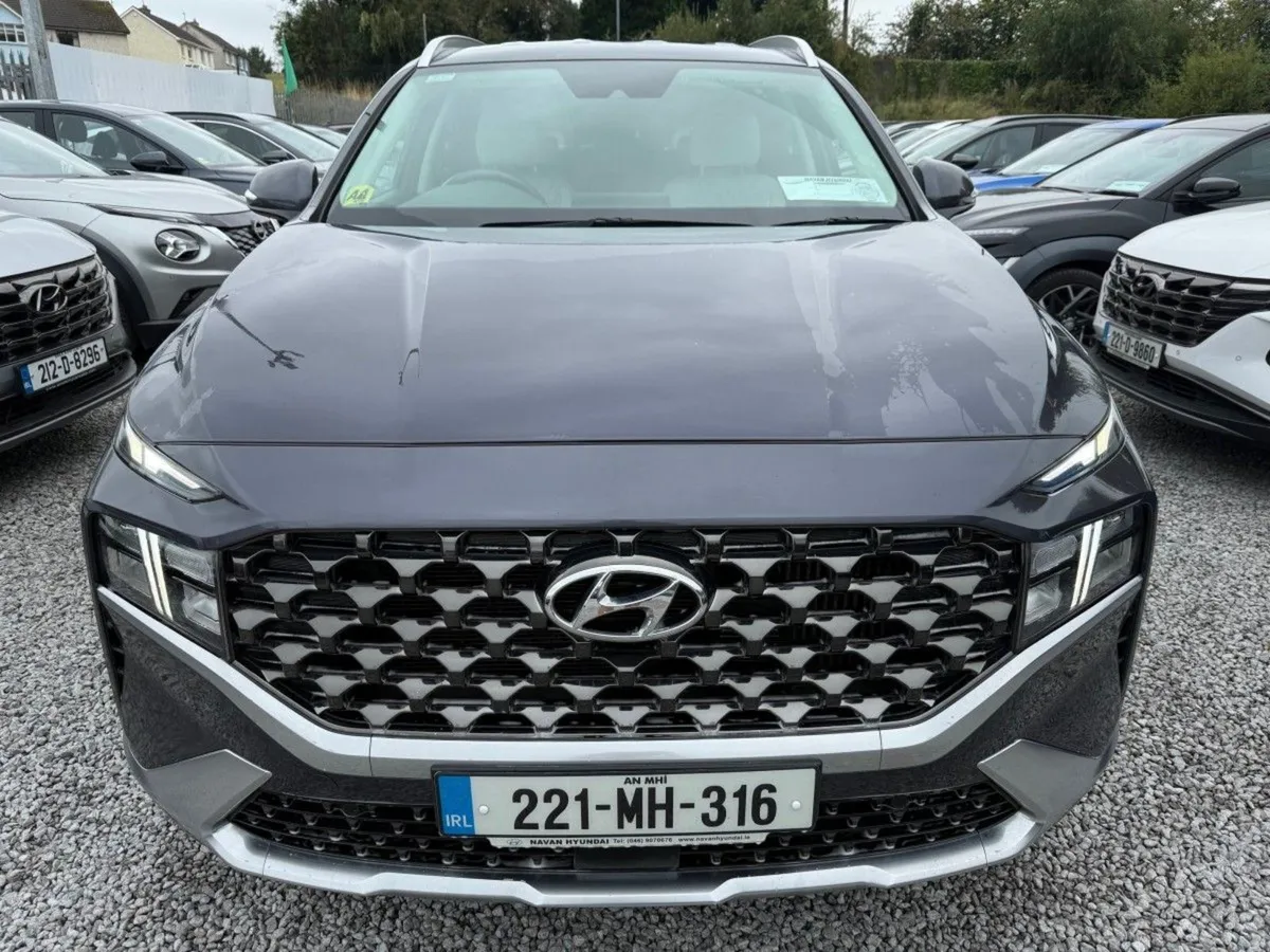 Hyundai Santa Fe Phev 4WD Executive Plus Auto - Image 2