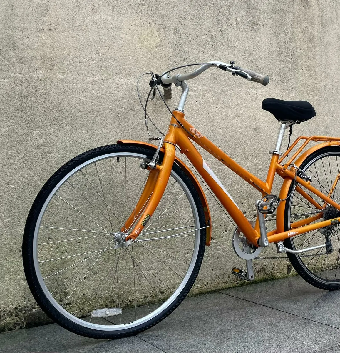 Ladies bicycle - Image 3