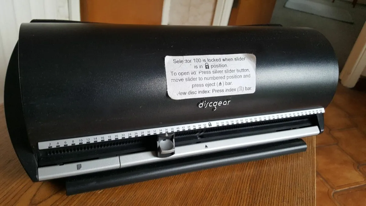 Disk Holder - Image 1
