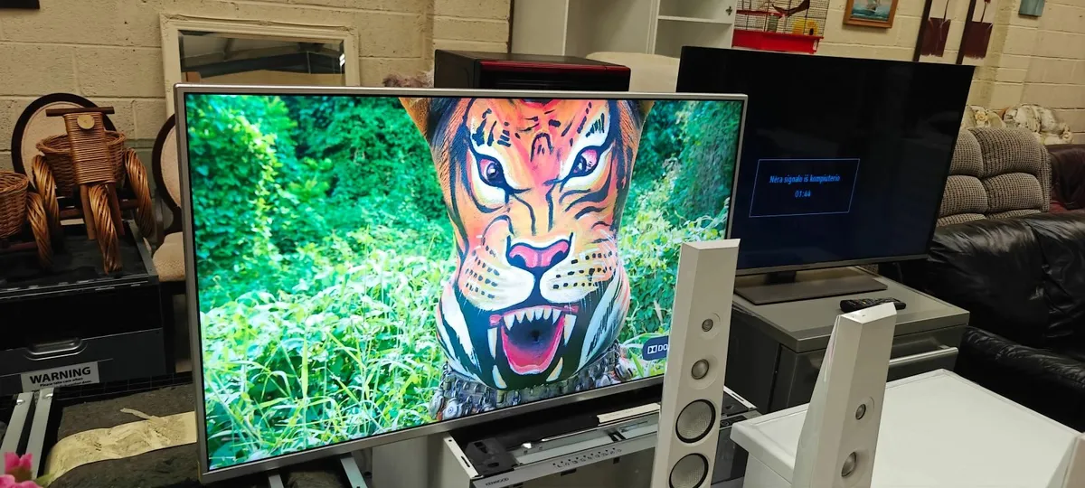2x Philips Tv's - Image 1