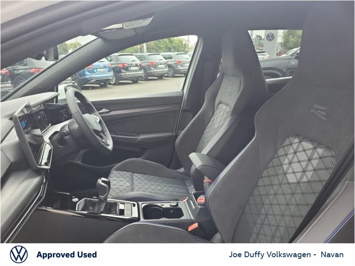 Volkswagen Golf R-line 1.5tsi 150HP - Image 4