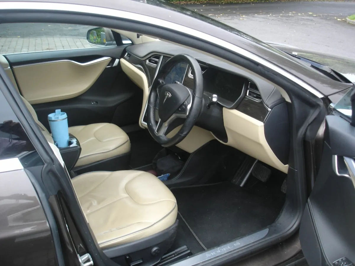 TESLA MODEL 85 S, 2014 - FREE LIFE  SUPERCHARGING - Image 3