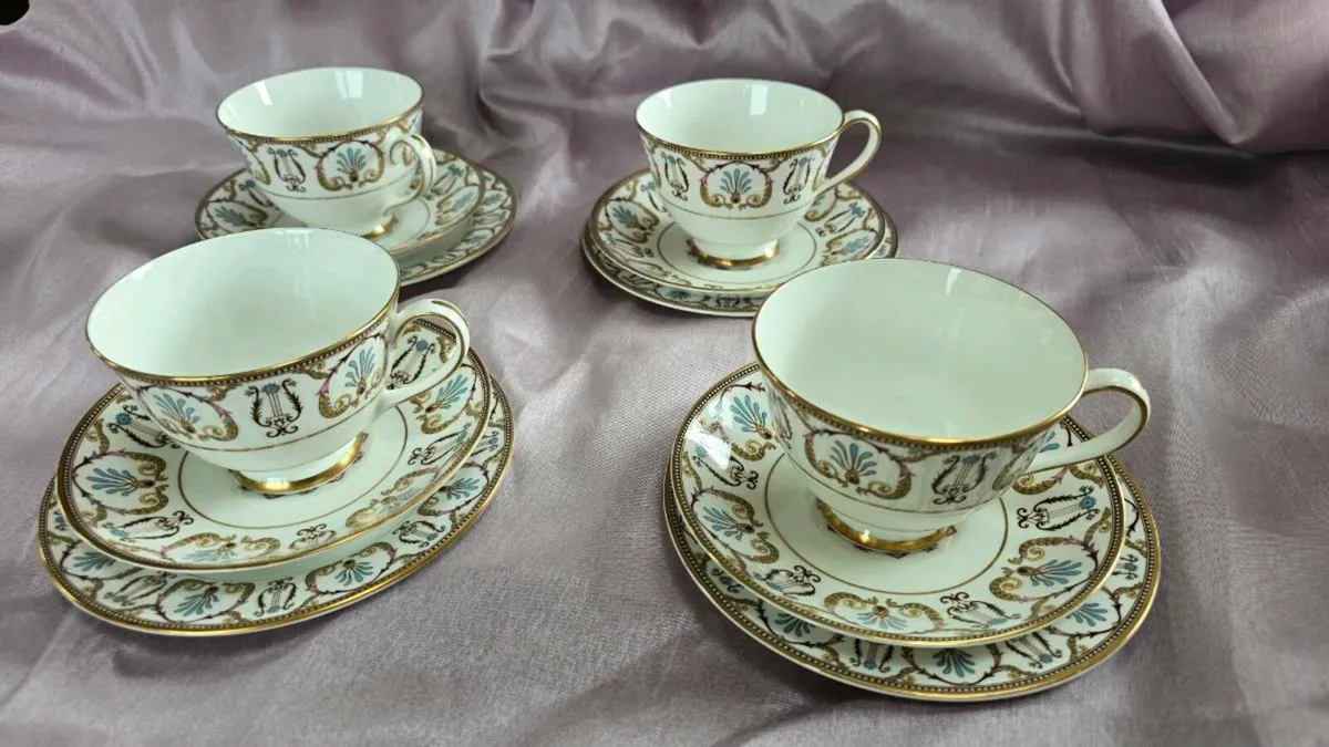Royal Grafton Regency Tea Trios & Cake Plate - Image 4