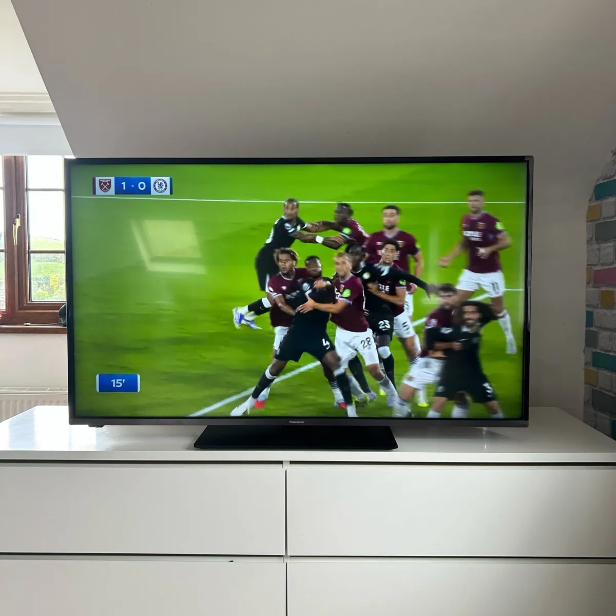 Panasonic 50” 4K HDR Smart TV - Image 4