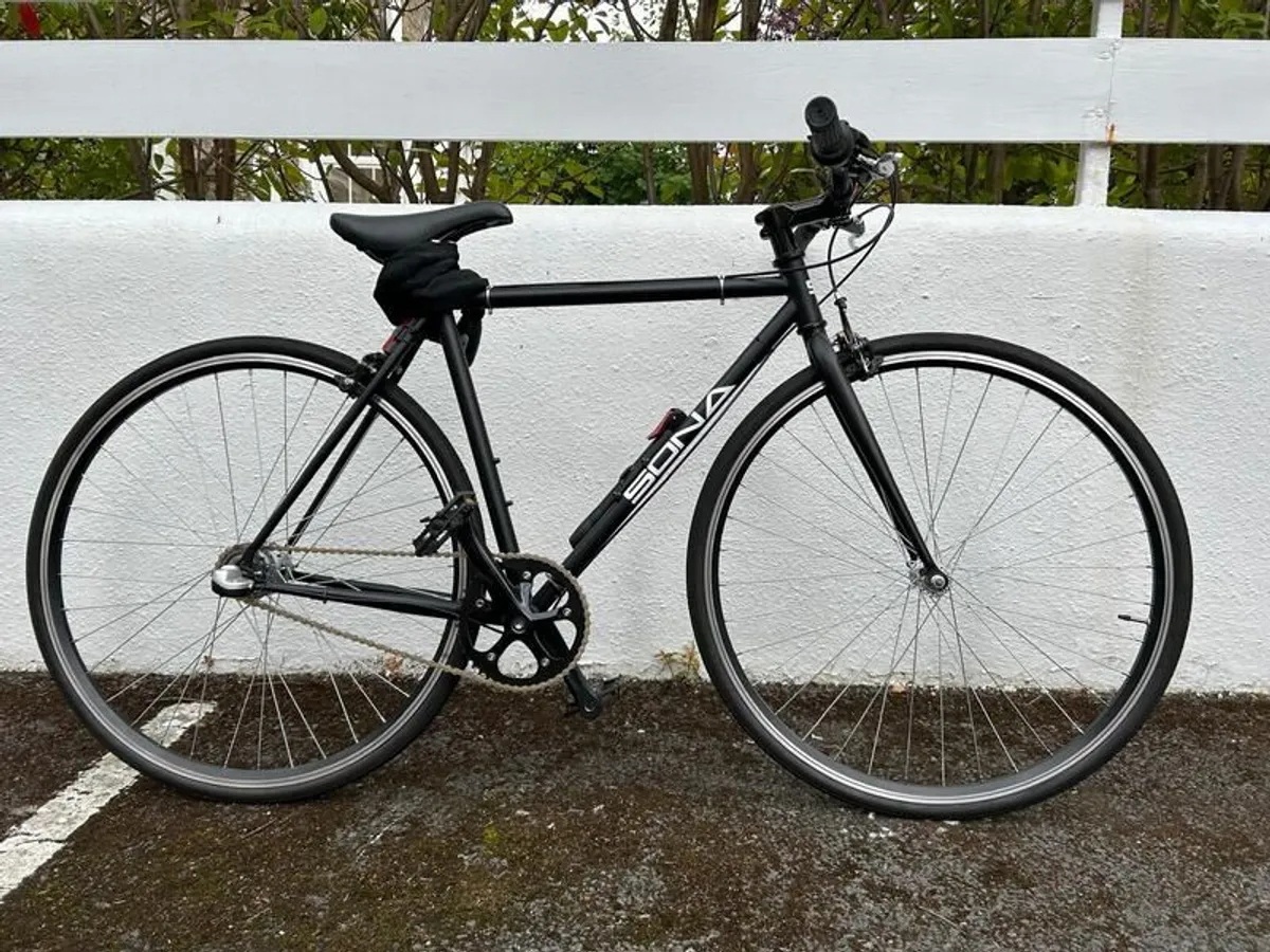 Sona Urban Matte Black, Like New, Irish-Made & Full Kit Included - Image 2