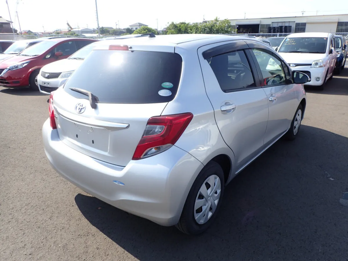 Toyota Vitz 1.0 VVT-i MULTIDRIVE LIMITED PLUS CVT - Image 2