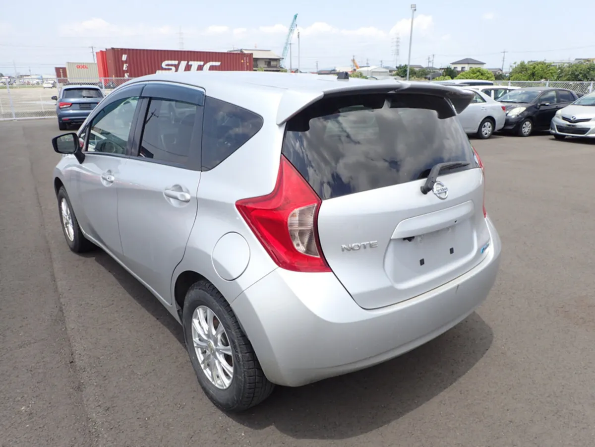 Nissan Note 1.2 PETROL AUTOMATIC - Image 3