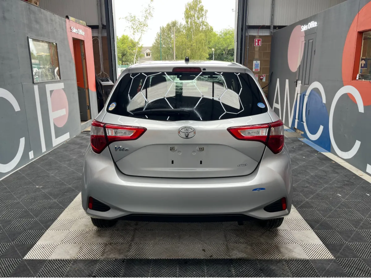 Toyota Vitz 1.3 PETROL / 81k KMs / REVERSE CAMERA - Image 4