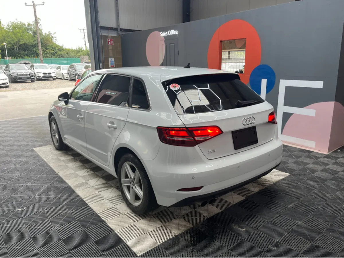 Audi A3 1.4 SPORT TFSI / 17k KMs / REVERSE CAMERA - Image 4