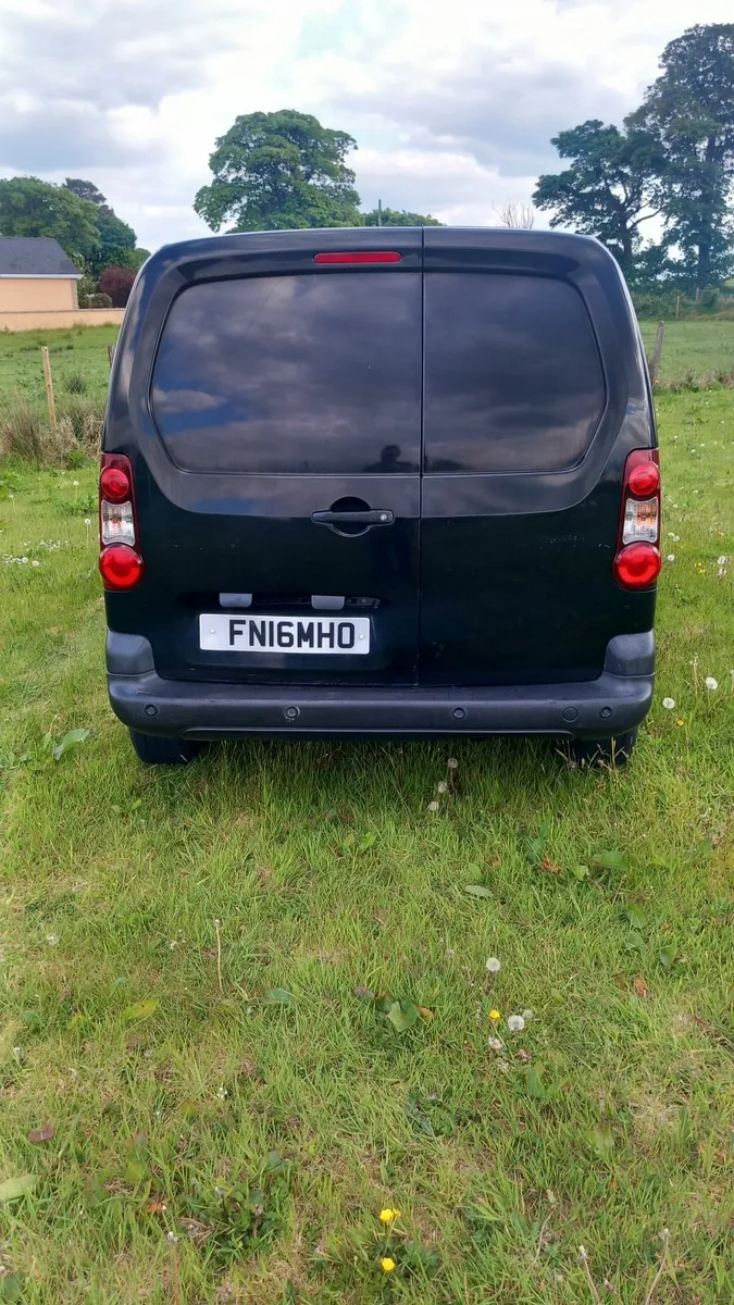 2016 Peugeot Partner van - Image 4