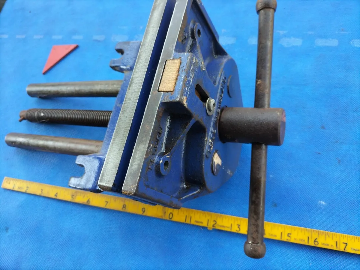 Record 52 Woodwork Vice - Image 1