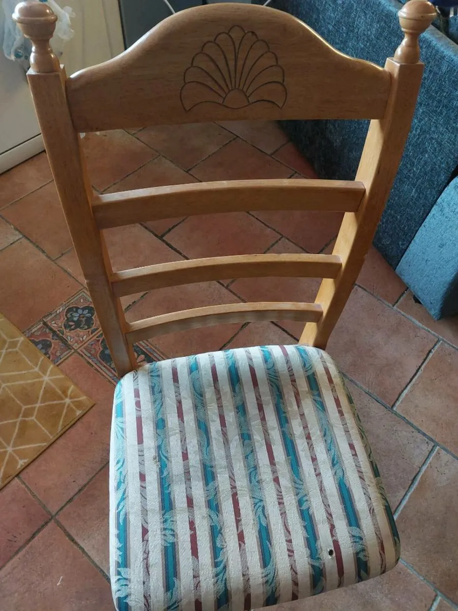 Dining Table and chairs - Image 4