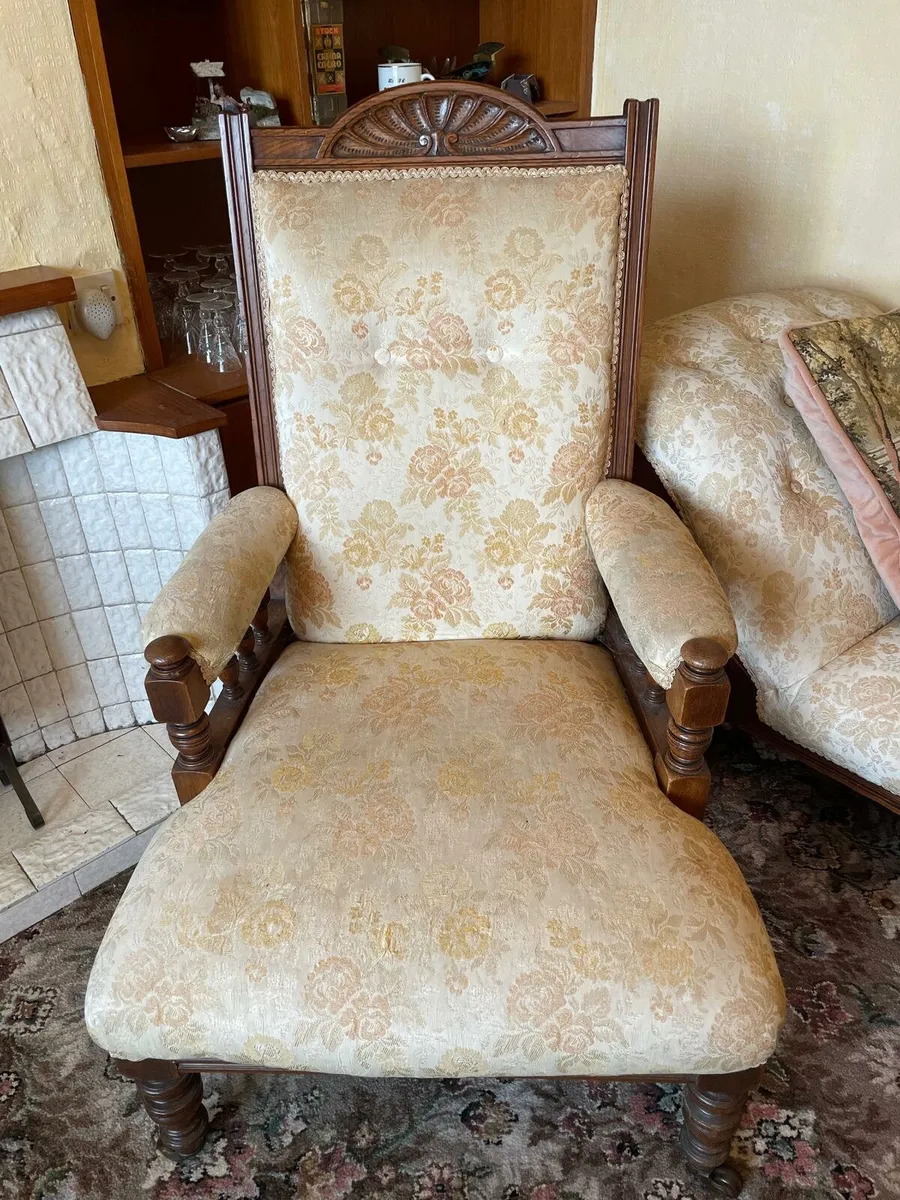Couch - Image 2