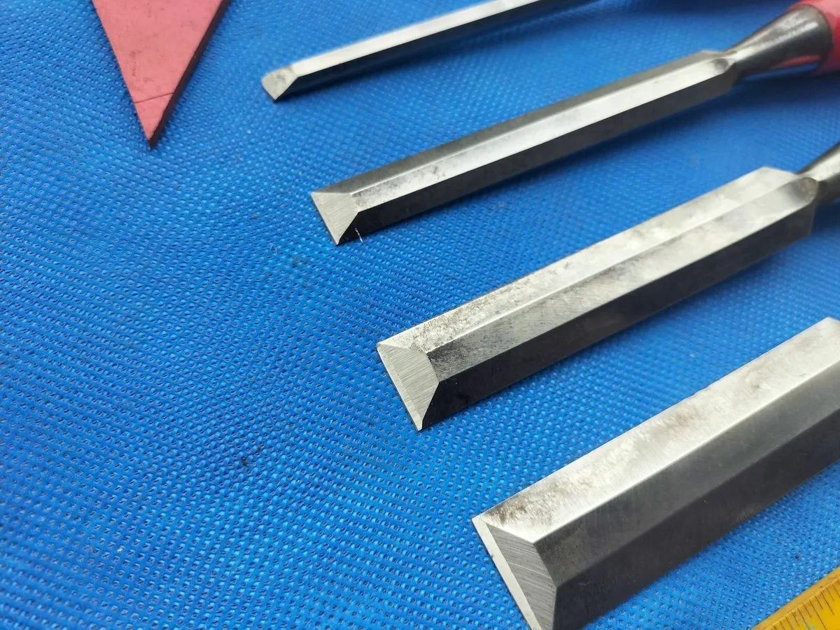 Bevel Edged Chisels by Footprint - Image 3