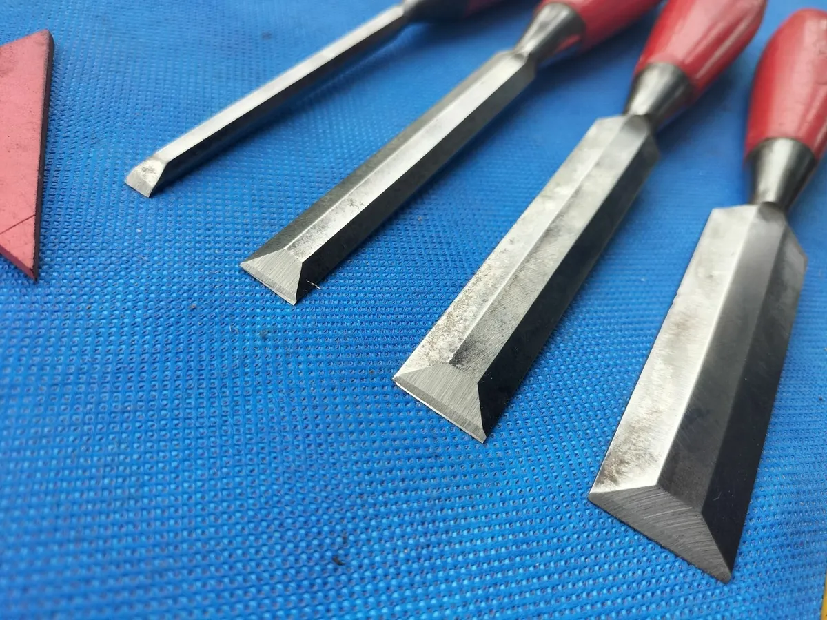 Bevel Edged Chisels by Footprint - Image 4