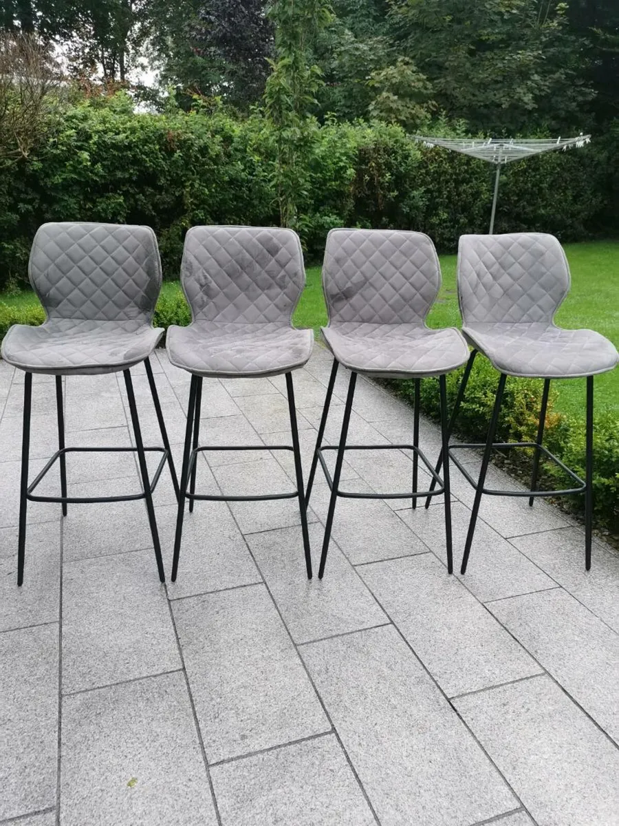 Bar Stools x 4 - Image 1