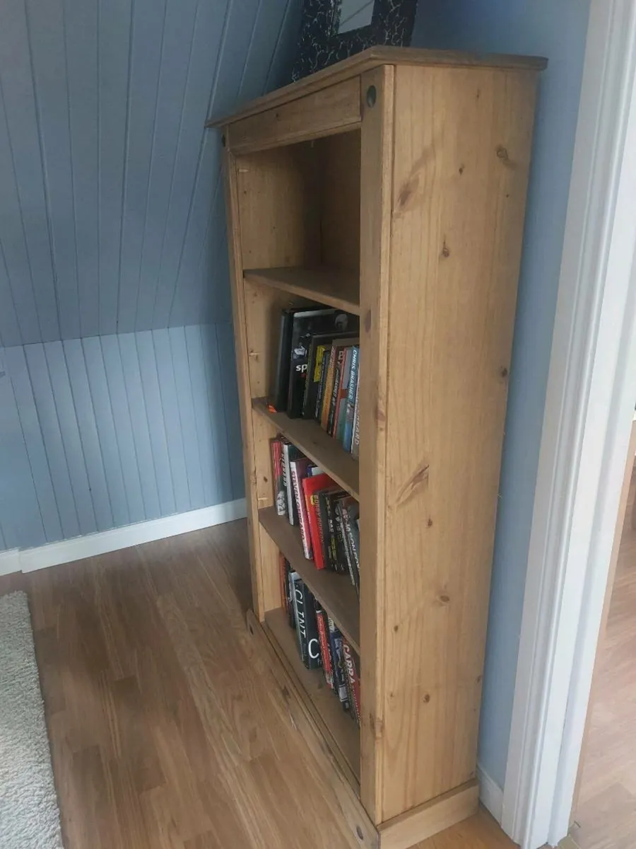 Book shelf - Image 2