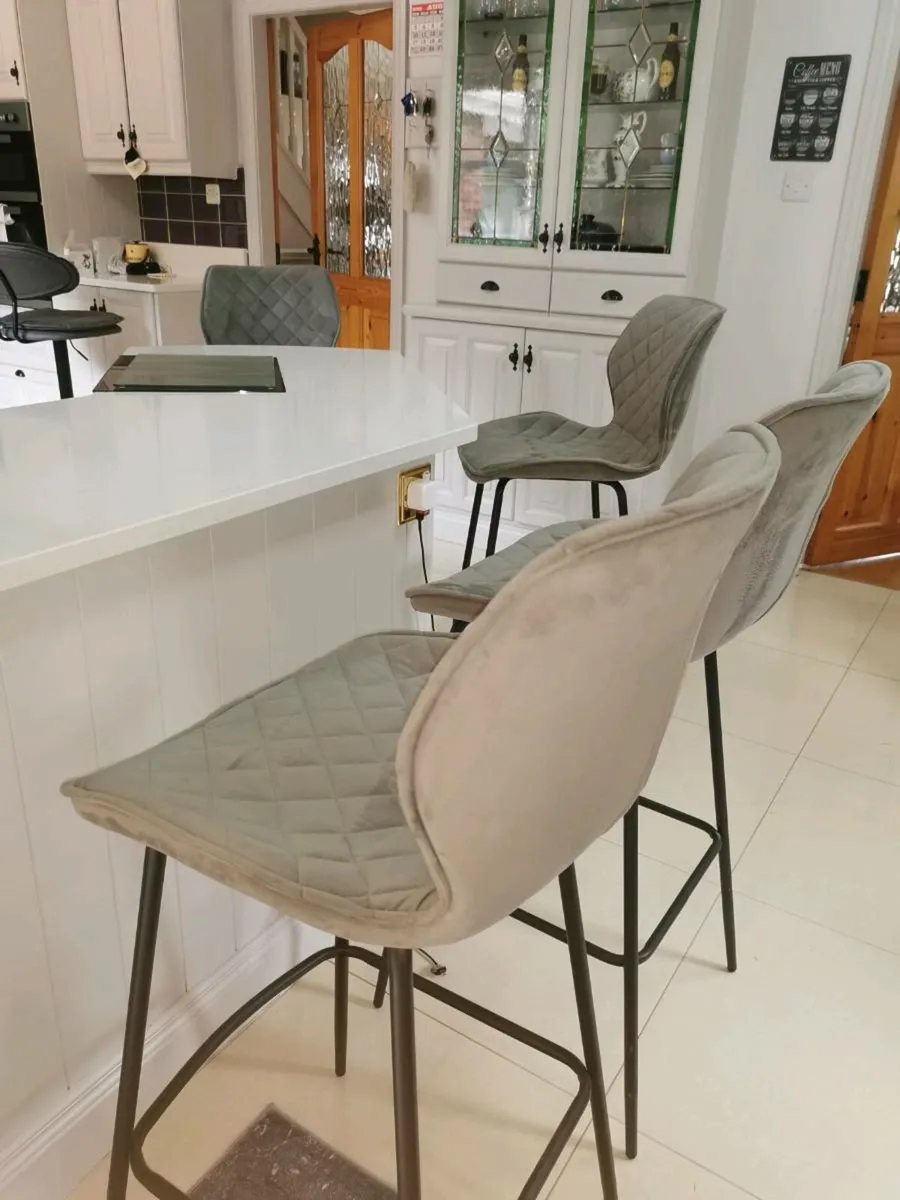 Bar Stools x 4 - Image 2