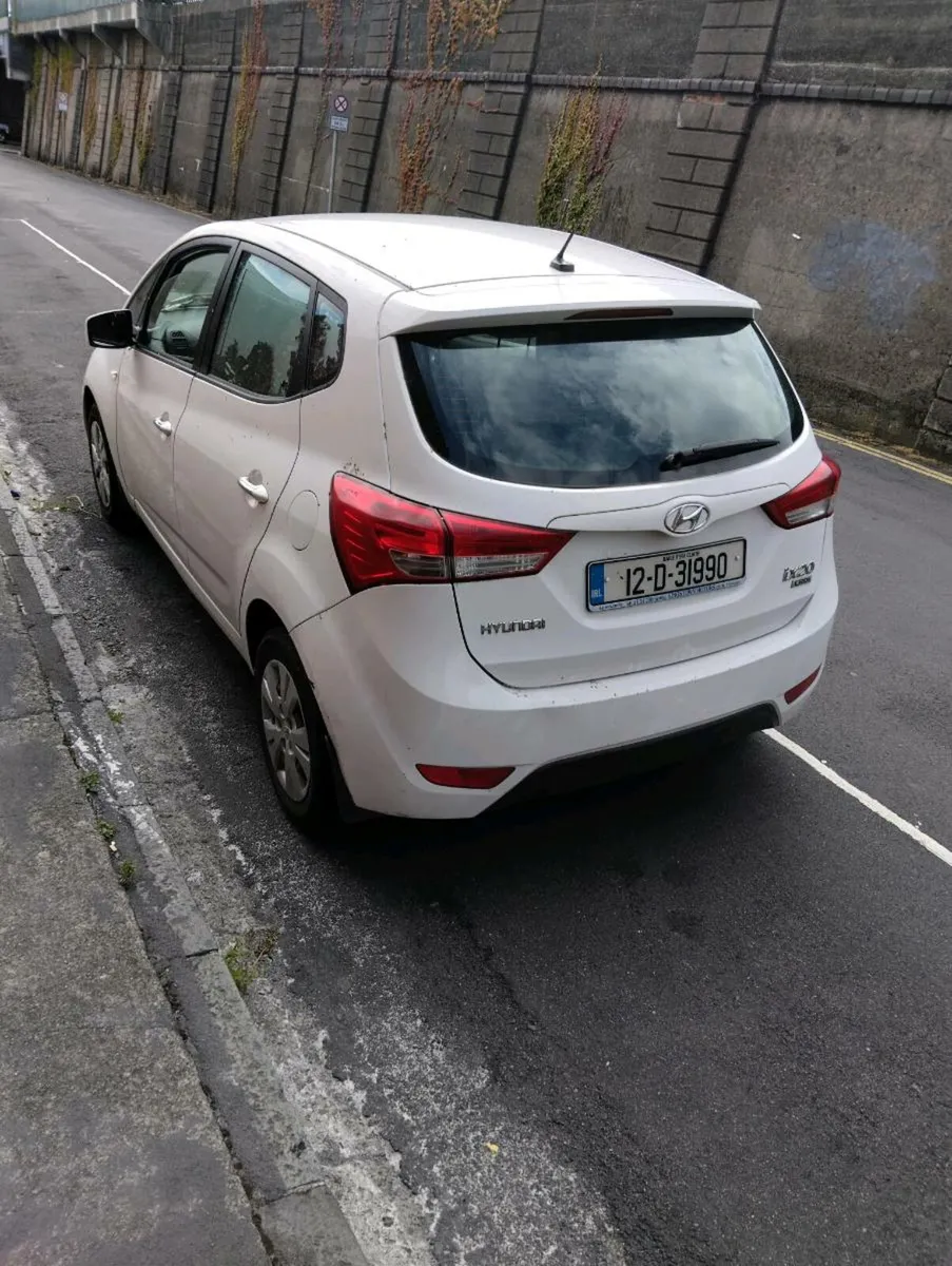 Hyundai ix20 van - Image 4