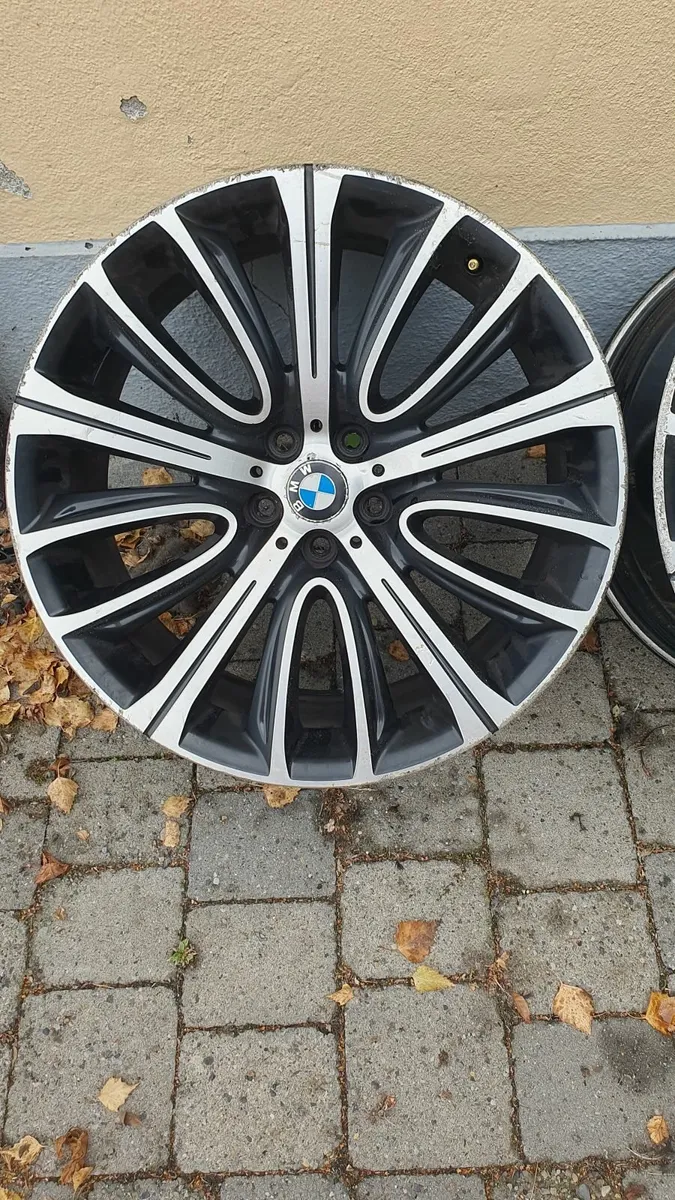 BMW 20" ALLOY WHEELS - Image 1