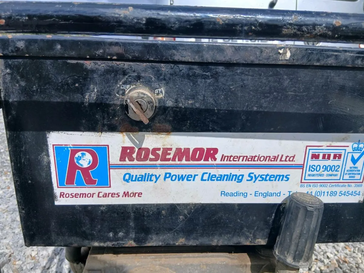 Kubota 9.5hp diesel power washer - Image 2