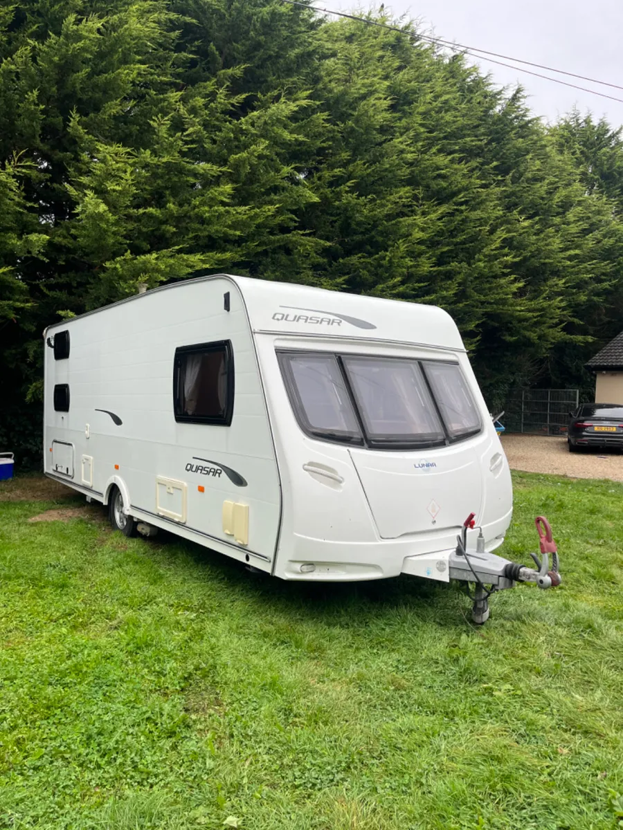 Lunar 6 Berth Triple Bunkbed Big Washroom Caravan - Image 2
