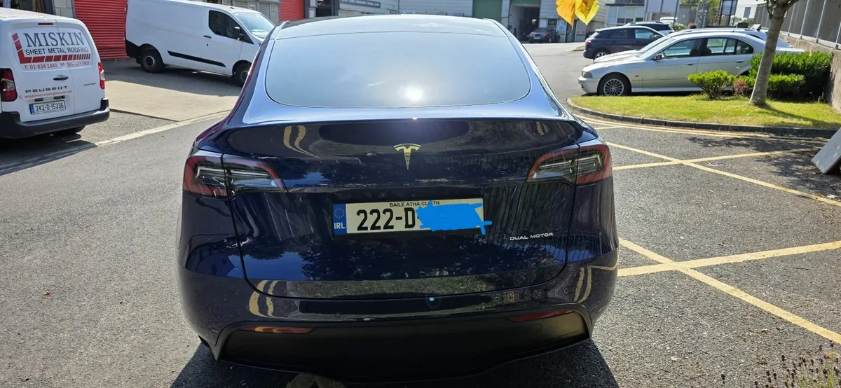 Tesla Model Y - Dual Motor 2022 - Image 4