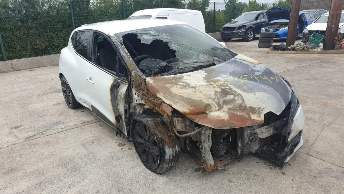 *For parts* Renault Clio, 0.9 petrol 5 speed (2019 - Image 3