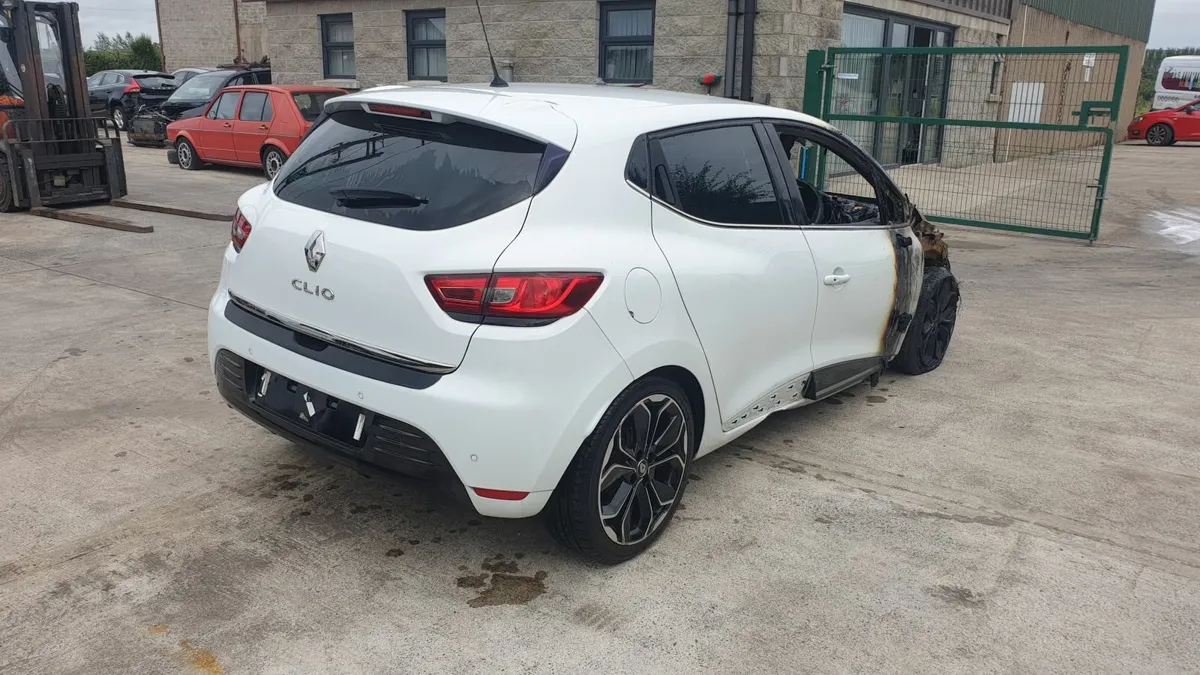 *For parts* Renault Clio, 0.9 petrol 5 speed (2019 - Image 4